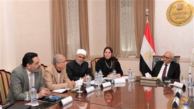 رضا حجازى: حوافز كثيرة للمعلمين من قبل صندوق الرعاية الاجتماعية.. التفاصيل