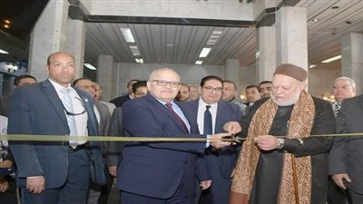 د. الخشت وعلي جمعة يفتتحان المعرض الخيرى لملابس الطلاب بالتعاون مع التحالف الوطني للعمل الأهلى التنموي