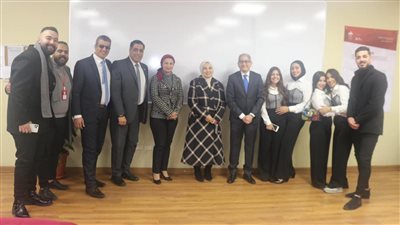 إعلام( CIC): يناقش مشروعات التخرج لطلبة الصحافة والنشر الإلكترونى