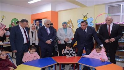 بالصور| تفاصيل زيارة وزير التعليم لمدرسة النور للمكفوفين بدمنهور
