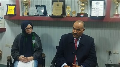 مدير تعليم المنوفية يكرم مليكه الجندي أول العالم في كتابة المقال عن البيئة في العالم