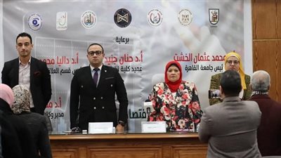 الخشت: توجيه مشروعات التخرج لخدمة القضايا الاقتصادية ودعم المبادرات الوطنية