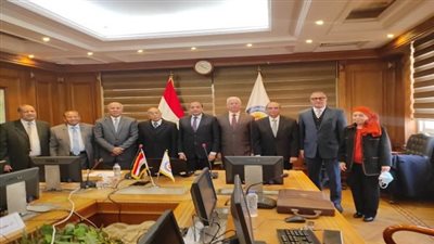 اللجنة المختصة بترشيح رؤساء الجامعات تبدأ أعمالها بمقابلة المرشحين لرئاسة جامعتي سوهاج والوادي الجديد