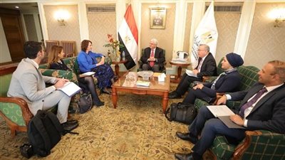 ايمن عاشور يبحث آليات التعاون مع رئيسة المجلس التنفيذي لليونسكو