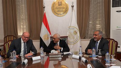 حجازي يلتقى رئيس صندوق الاستثمار القومى الخيري للتعليم لمناقشة تطوير التعليم الفني