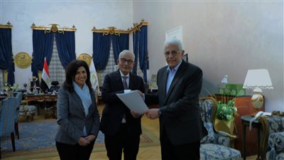 وزير التعليم يلتقي رئيس جمعية 
