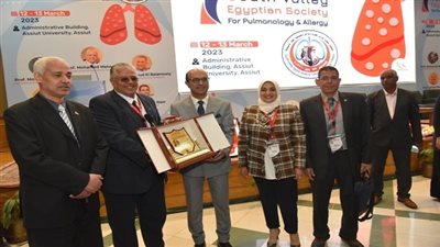 رئيس جامعة أسيوط يشهد افتتاح المؤتمر العلمي السابع لجمعية جنوب الوادي المصرية لأمراض وحساسية الصدر بأسيوط