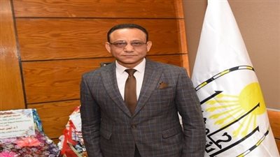 رئيس جامعة أسيوط يصدر قرارًا بتكليف الدكتور جمال بدر للقيام بعمل عميد معهد علوم المواد والنانو تكنولوجى