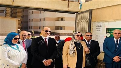 مدير التعليم بالإسكندرية يستقبل رئيس الإدارة المركزية للأنشطة الطلابية ومدير الإدارة العامة للتربية الرياضية