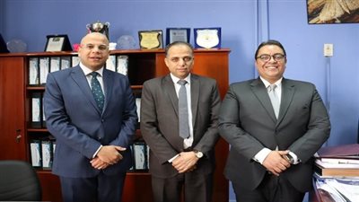 معهد إعداد القادة بالتعاون مع المعهد العالي للفنون التطبيقية ينظمان محاضرة مواجهة الأفكار الهدامة والمتطرفة