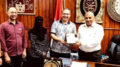 تعليم مطروح: روضة أطفال الضبعة البحرية تحصل علي شهادة اعتماد الجودة