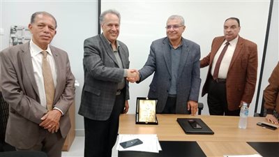 رئيس جامعة الزقازيق يتفقد الجامعة الأهلية بالعاشر من رمضان