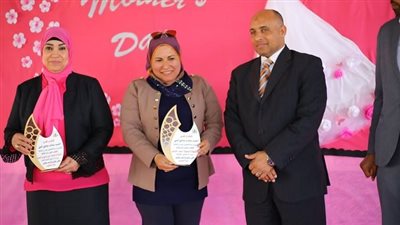 وكيل تعليم مطروح يشهد احتفالية تكريم الأمهات المثاليات بمودرن العلمين الخاصة