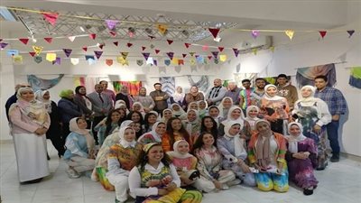 طلاب الفرقة الأولى بـ 