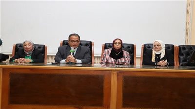 افتتاح المؤتمر الطبى المتكامل السادس للأبحاث الطلابية والمشاريع البحثية بطب عين شمس