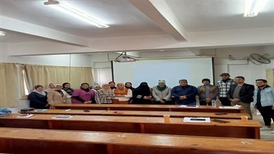 تعليم مطروح: تنظيم دورات لصقل مهارات معلمي العلوم والرياضيات للتدريس باللغات الأجنبية 