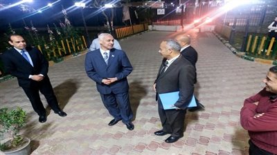 نائب رئيس جامعة أسيوط يجري جولة تفقدية بقطاع المدن الجامعية لمتابعة انتظام سير العمل