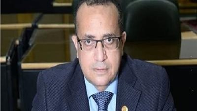 عاجل.. عميد طب اسيوط يكشف أسباب رسوب 625 طالبا بالفرقة الاولى 