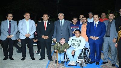 رئيس جامعة المنيا يشهد الإفطار الجماعي لأسرة طلاب من أجل مصر