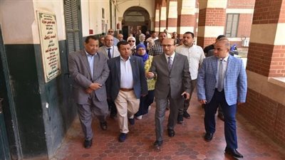 جولة تفقدية لرئيس جامعة سوهاج في الحرم الجامعي القديم لمتابعة العملية التعليمية