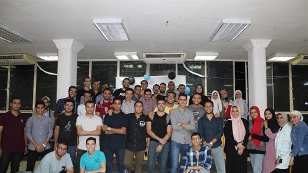 طلاب جامعة اسيوط