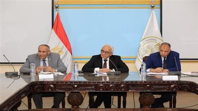 د.رضا حجازي يستعرض الإجراءات المتبعة داخل كنترولات امتحانات الثانوية العامة للعام الدراسي 2022/ 2023