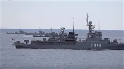 القوات البحرية تنقذ 37 فردا على متن لنش سياحى