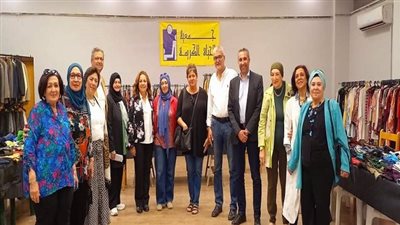 الفنون الجميلة بحلوان تنظم معرض ملابس للطلاب 