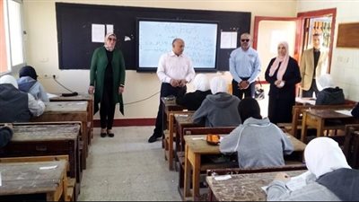 وكيل تعليم مطروح يواصل جولاته التفقدية لمتابعة مسار امتحانات النقل