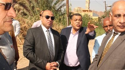نائب رئيس جامعة أسيوط يجرى جولة تفقدية داخل مزارع الجامعة 