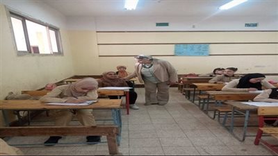 مدير تعليم القليوبية تتفقد لجان سير الامتحانات بمدارس إدارة قليوب التعليمية