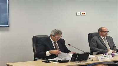 وزير التعليم العالي يستعرض تقريرًا حول اجتماع المجلس الأعلى لشئون الدراسات العليا والبحوث 