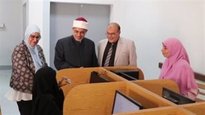 رئيس جامعة الأزهر يتابع الامتحانات الشفهية ويعلن تخطى نسب النجاح 95 %