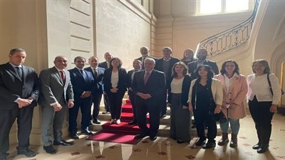 وزير التعليم العالي يعقد اجتماعًا مع رؤساء الجامعات الفرنسية بباريس