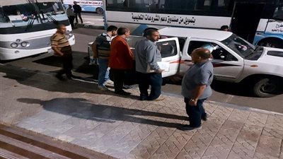 وكيل تعليم مطروح يتابع فجرا إجراءات تسليم مظاريف أسئلة امتحانات الشهادة الاعدادية