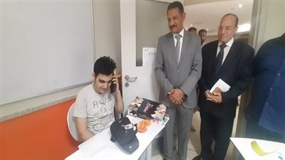 طلبة مستشفى 57357 يؤدون امتحانهم في الشهادة الإعدادية بالجيزة