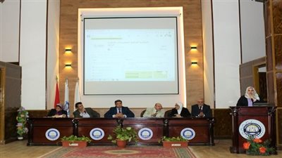 ندوة تعريفية بجامعة المنصورة عن كيفية التقدم للمبادرة الوطنية للمشروعات الخضراء الذكية