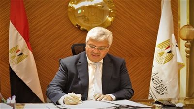 وزير التعليم العالي يعلن صدور قرارات جمهورية بتعيين قيادات جامعية جديدة