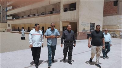 الفولي في جولة ميدانية لمتابعة مقار تصحيح امتحانات الشهادة الإعدادية العامة بالمنوفية.