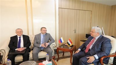 وزير التعليم العالي يستقبل وفدًا روسيًا رفيع المستوى لبحث أطر تعزيز التعاون الأكاديمي المشترك