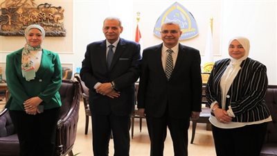 رئيس جامعة الزقازيق يستقبل وزير التربية والتعليم الأسبق فى ختام البرنامج التدريبى الموحد 