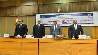 رئيس جامعة أسيوط يفتتح ندوة للتعريف ببرنامج التمويل الداخلي للمشروعات البحثية والتنموية