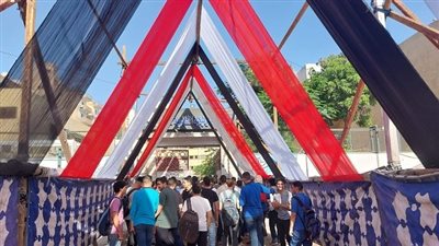 طلاب الثانوية العامة يؤدون امتحان مادتى الاقتصاد والاحصاء