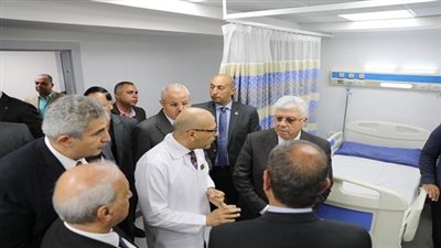 وزير التعليم العالي يتفقد عددا من المشروعات بجامعة قناة السويس