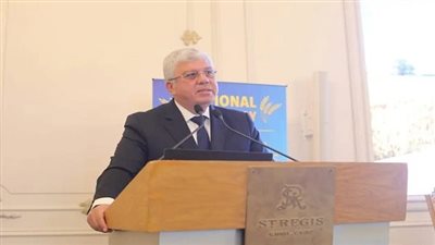 وزير التعليم العالي يلتقي بعلماء مصر المتميزين في قائمة ستانفورد