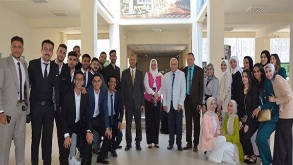 طلاب جامعة الدلتا