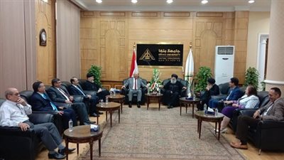 رئيس جامعة بنها يستقبل وفدًا من الكنيسة الأرثوذكسية للتهنئة بعيد الأضحى
