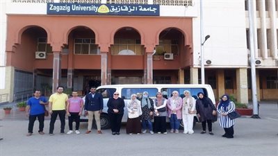 ضمن مبادرة حياة كريمة.. نائب رئيس جامعة الزقازيق تتابع تجهيزات القافلة التنموية الشاملة لقرية الربعمائة