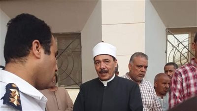 حمادي يتابع حالة طالب الثانوية الازهرية المصاب فى حادث سير.. ويعزى أهالى الطالب المتوفي