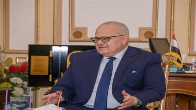 د. الخشت يعلن اعتماد قسم جراحة المخ والأعصاب بطب القاهرة مركز تدريب كامل للبرنامج المرجعي للاتحاد العالمى لجمعيات جراحة الأعصاب